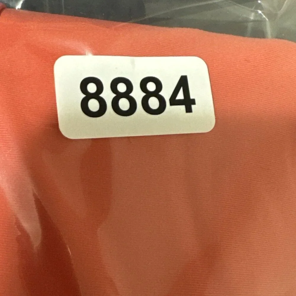 Athleta Women's M‎ Racerback Cutout Back Removable Pads Sports Bra Coral